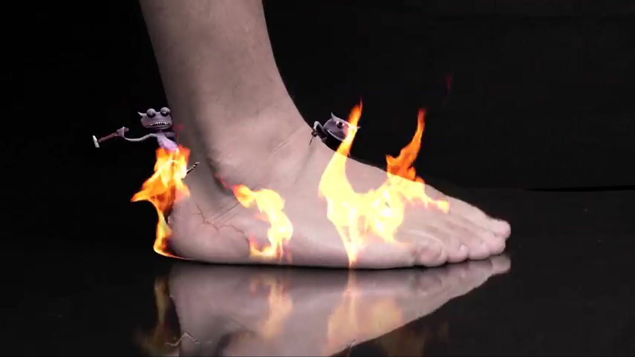 Hongo Killer 2012   Giant Male Feet Commercial