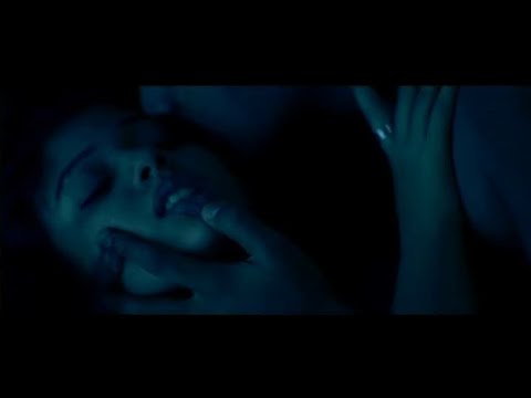 Hot Actress bed scene
