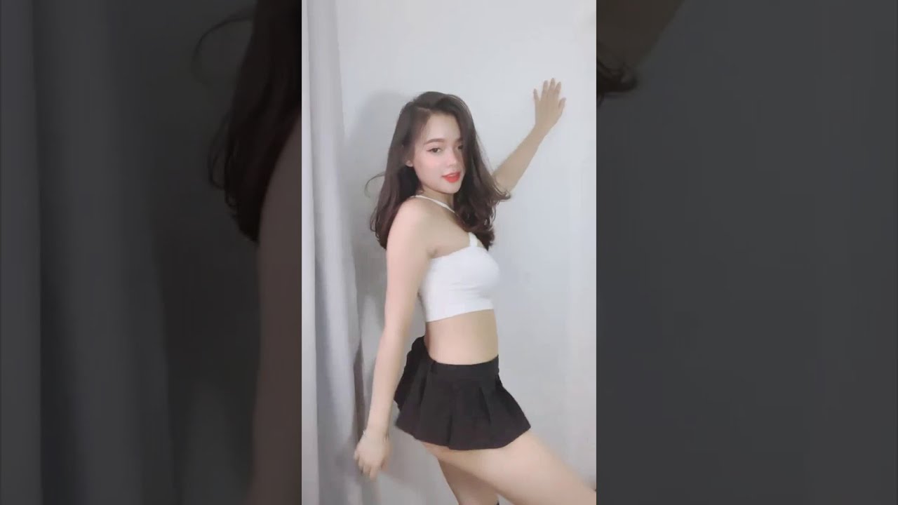 Hot Asian girl Nana dance on Bigo/upskirt №3