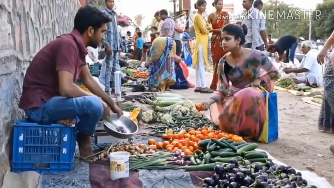 Hot bhabhi in market