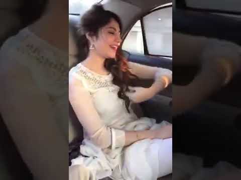hot dance in car
