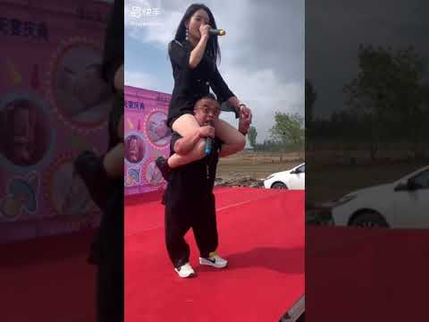 Hot Girls enjoying shoulder ridding a midget ..COMPILATION...Subscribe for more