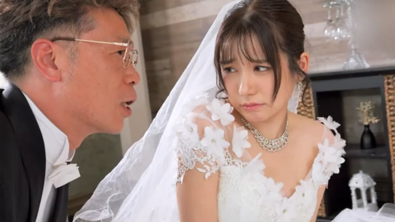 Hot Kiss Japanese, Japanese Massage Hot Oil | Old Japanese Husband Kisses Beautiful Young Wife