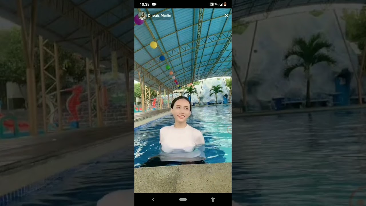 [HOT LIVE TIKTOK/BIGO] BERENANG KELIATAN SI KEMBAR.(id tiktok dhegis marlin)