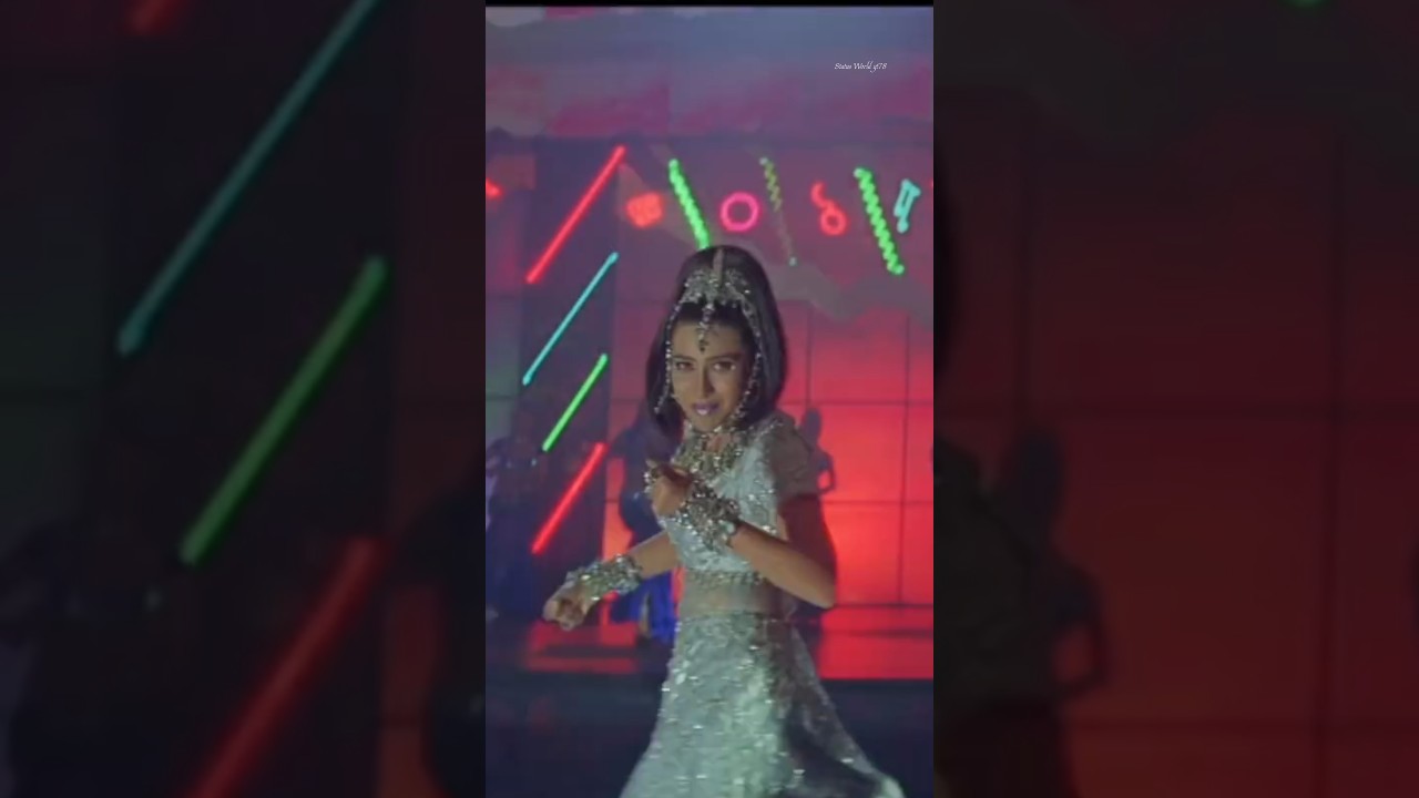 Hot Moves Dance |Karisma kapoor| #viral #shorts #ytshorts