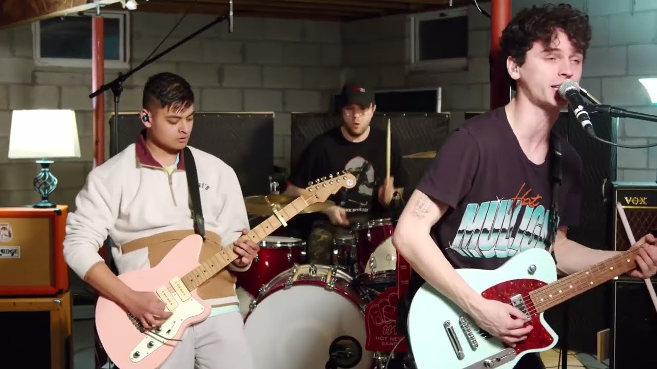Hot Mulligan - OG Bule Sky - LIVE From the Basement