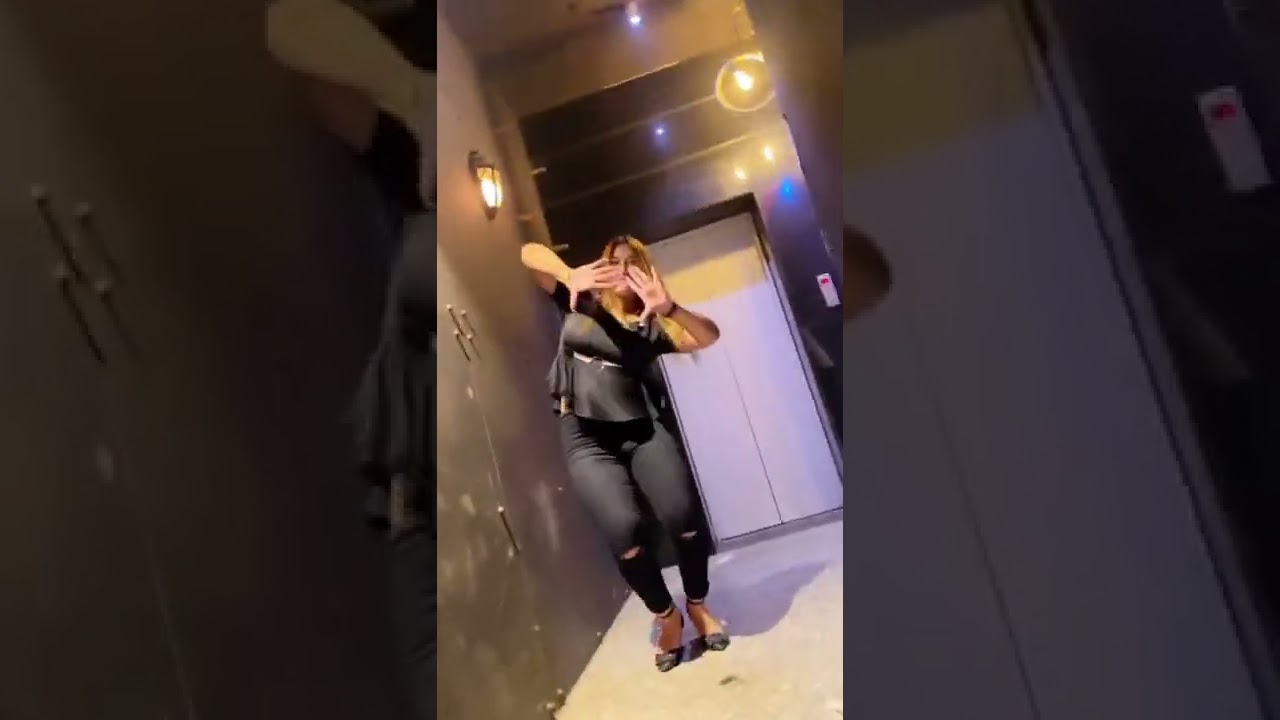 Hot Pakistani girl Mujra dance viral video #shorts #mujra #tiktok #reels #sexy #bhangra #مجرا