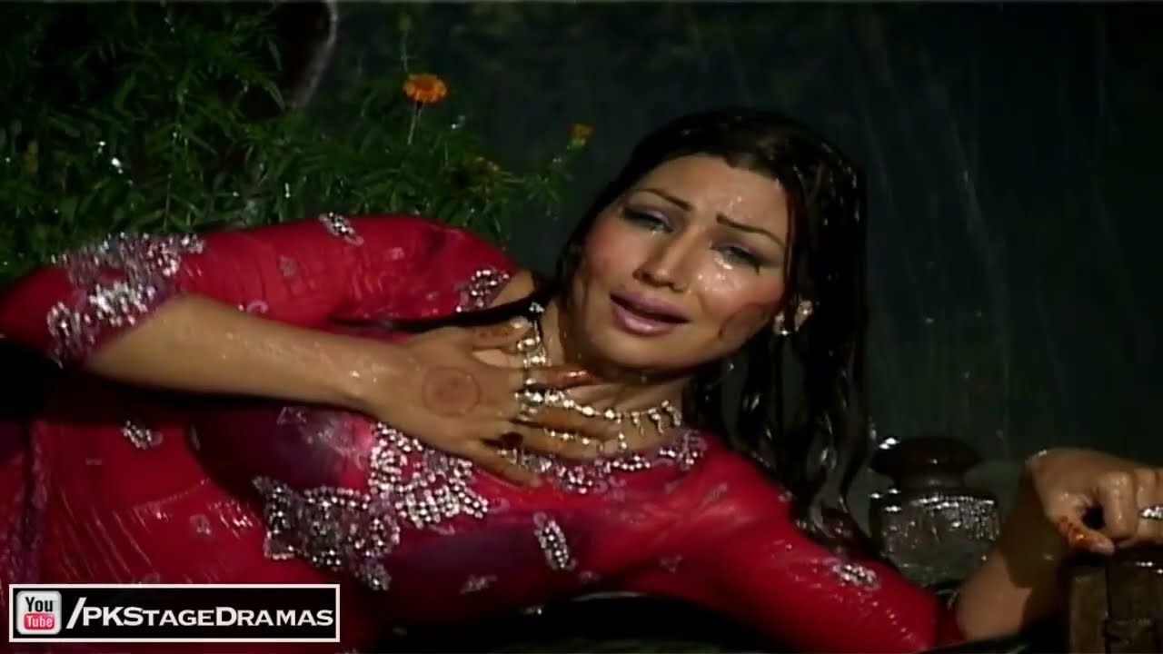 HOT RAIN MUJRA PAKISTANI MUJRA DANCE