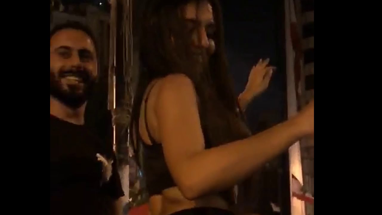 Hot Sexy Dubai Aunty Mujra Dance | Hot mujra Girl | Mujra girl | Indian Mujra | tik tok hot