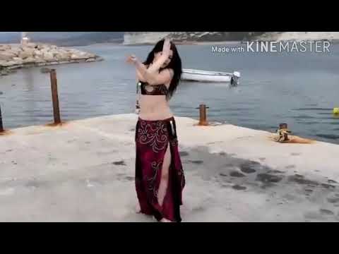 Hot sexy EL fen Belly dance