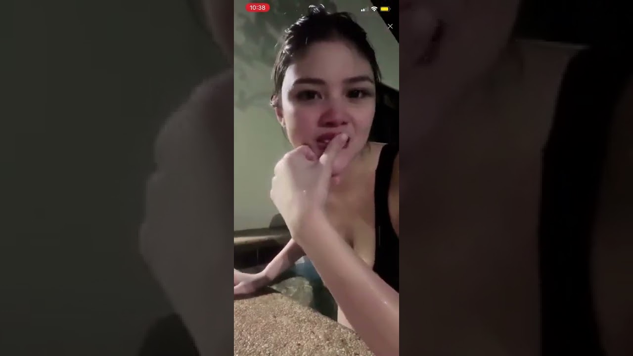 Hot Sexy Pool Dance with Ana Gomez | 7.04.21
