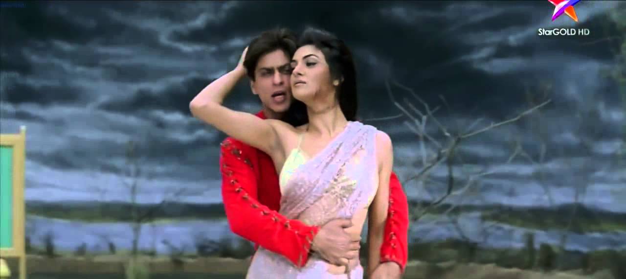Hottest Sushmita Sen sexy sari scene from Main Hoon Na 3/3