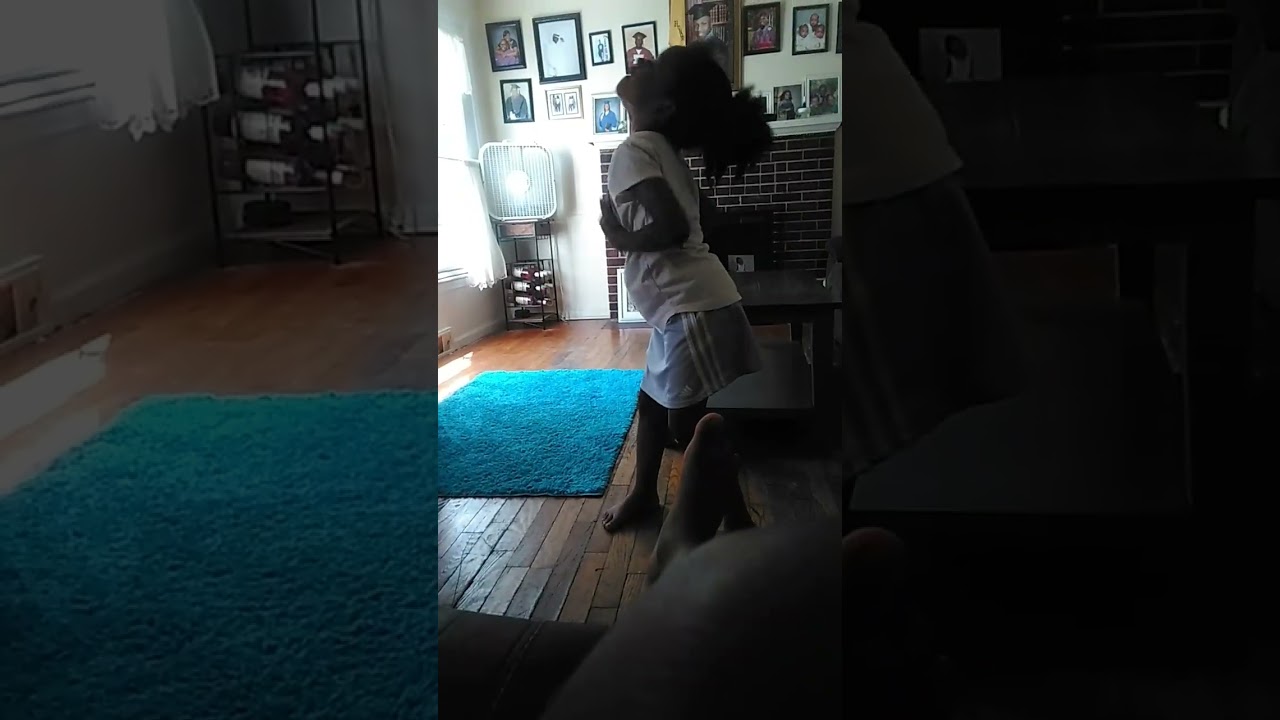 how can a five year old twerk pl-