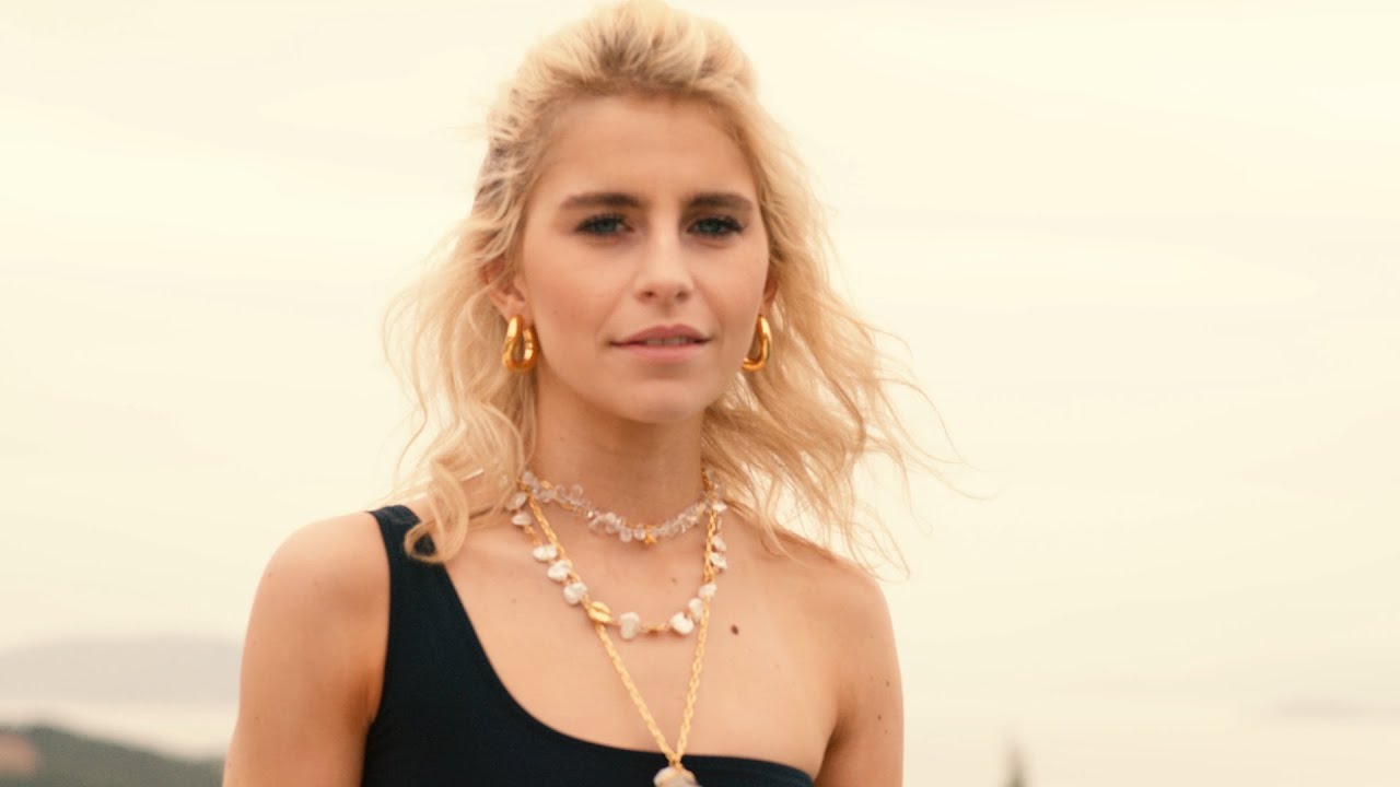 How I Pack, By Caroline Daur | NET-A-PORTER
