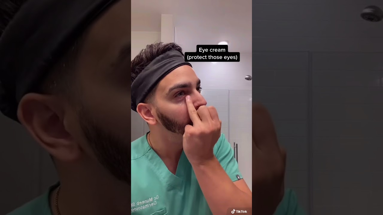 How to Apply Retinol like a Dermatologist #shorts