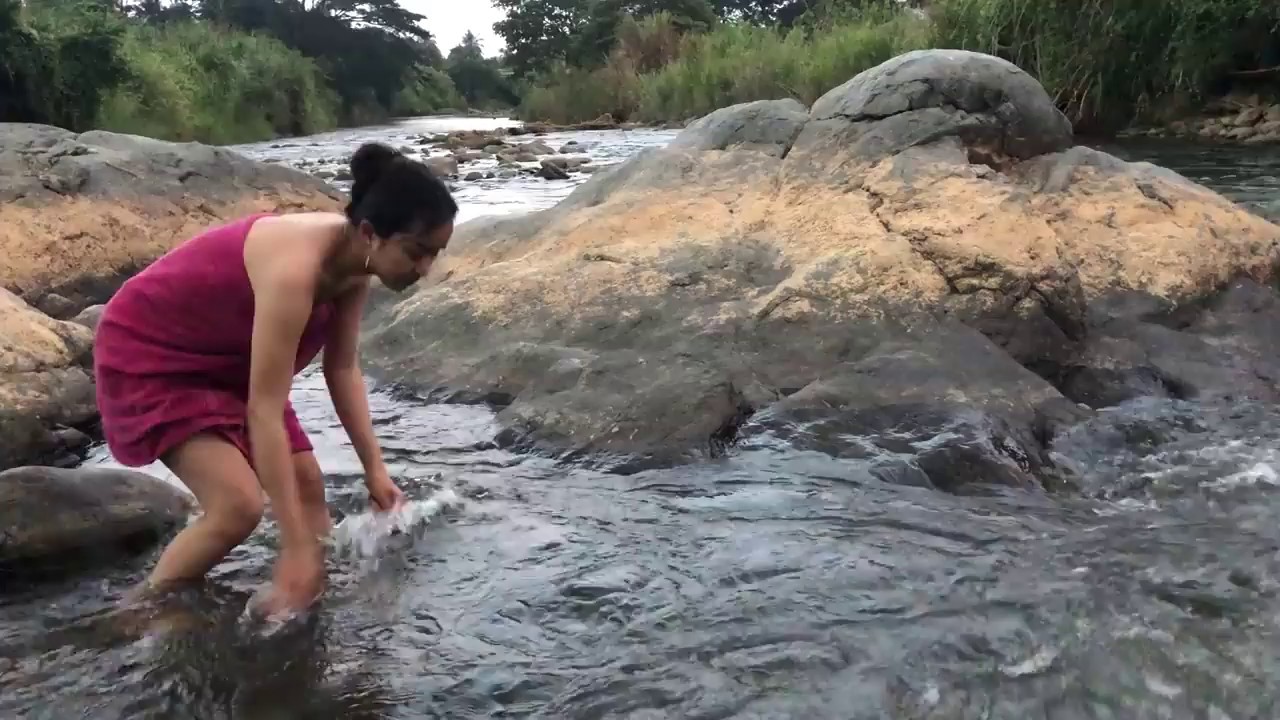How to beautiful Khmer women take bath in the river at Pailin province 008