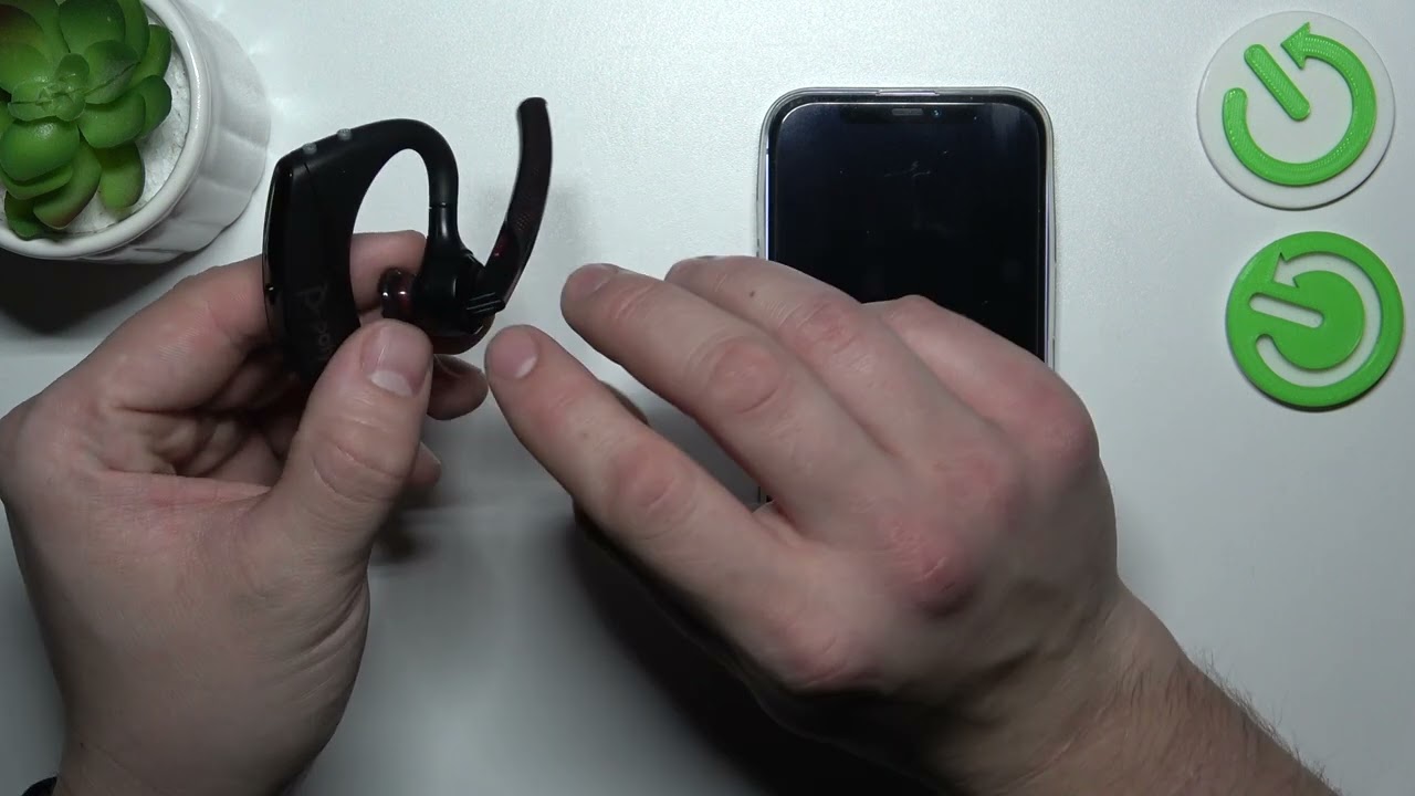 How To Enter Pairing Mode On Plantronics Voyager V5200