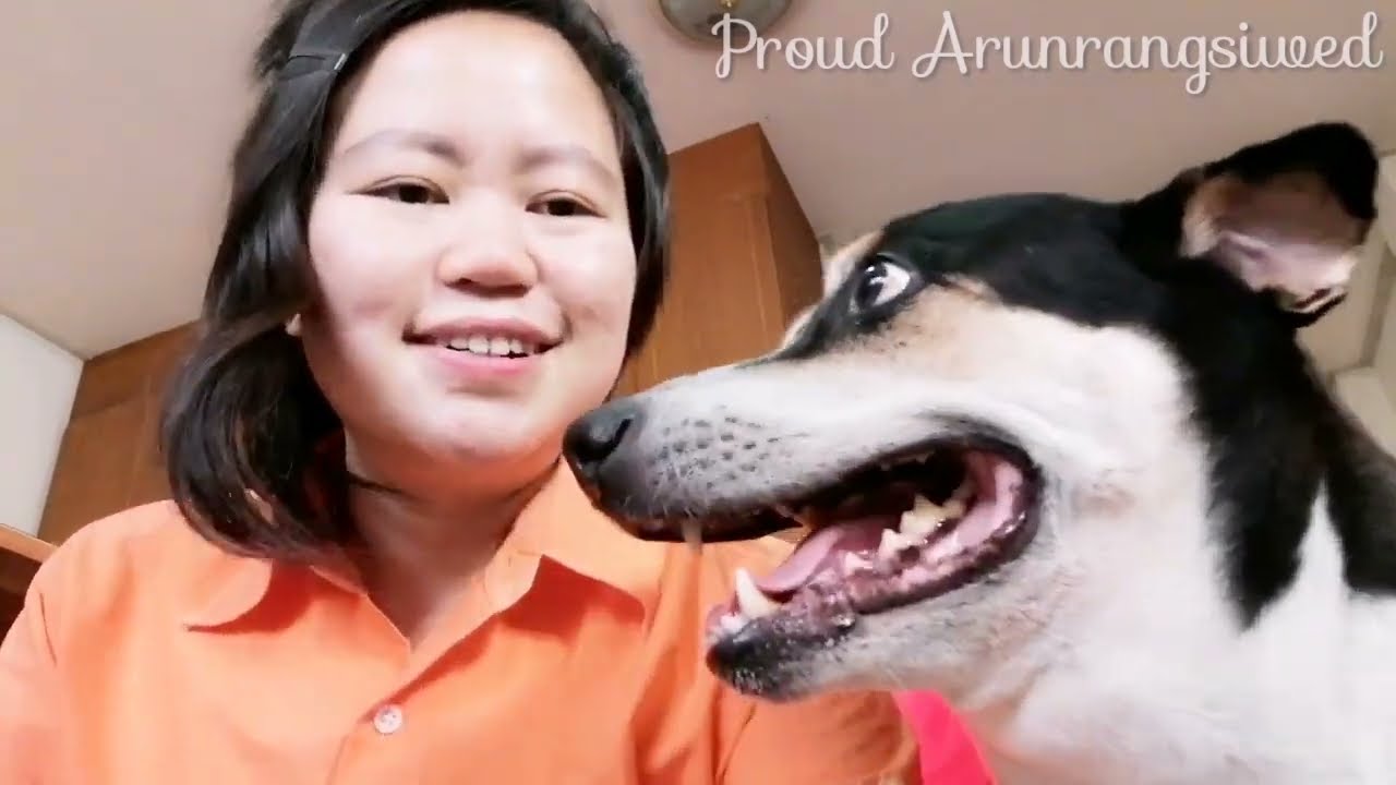 How to kiss a dog with your tongue. French Kiss or French Lick?