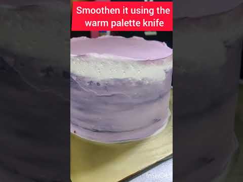 How to smooth Dry or cracked Icing