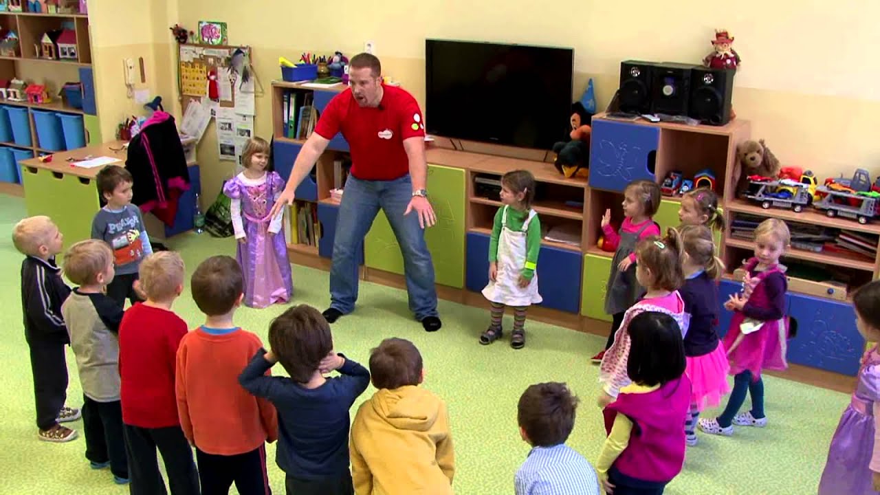 How to teach Kids  | from a Prague kindergarten, part 1 | English for Children