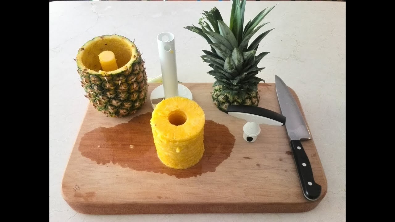 How to Use a Pineapple Corer