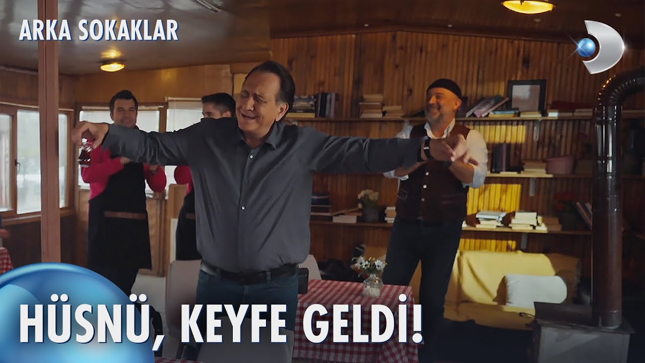 Hüsnü'nün keyif türküsü! | Arka Sokaklar 708. Bölüm