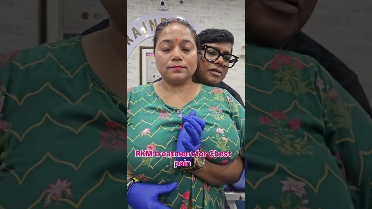 Huge big boobs Desi aunty #chest #pain #huge #big #melons #aliabhatt #india #aunty #china #japan #ai