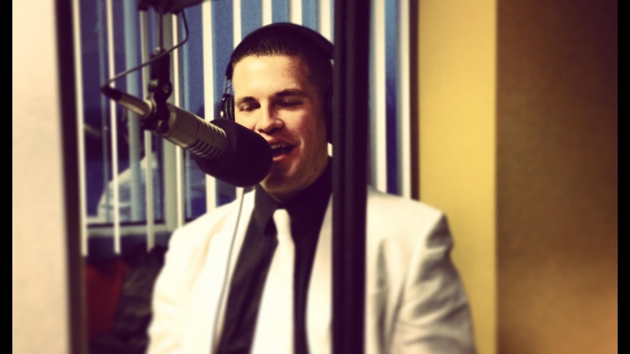 Hugh Murray IV performing at Governor’s Comedy Club