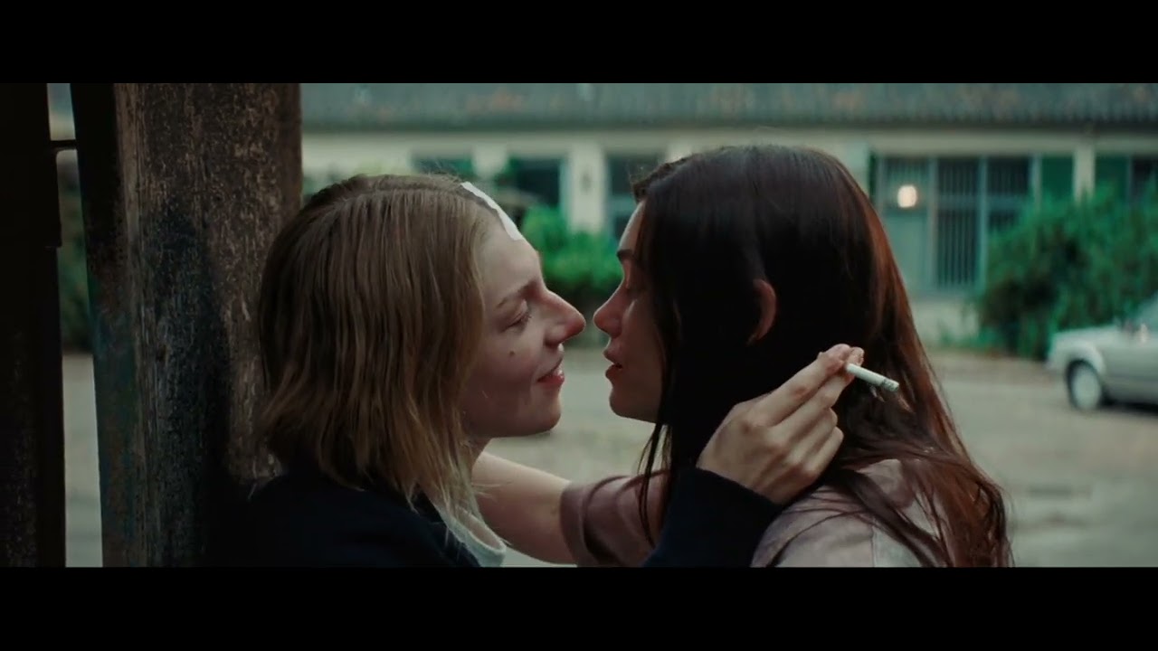 hunter schafer lesbian kiss scene in CUCKOO