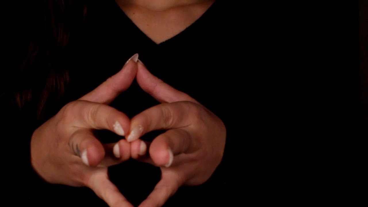 Hypnotic Hand Movements with Relaxing Meditation Music🧘🏻‍♀️ ASMR😌💭