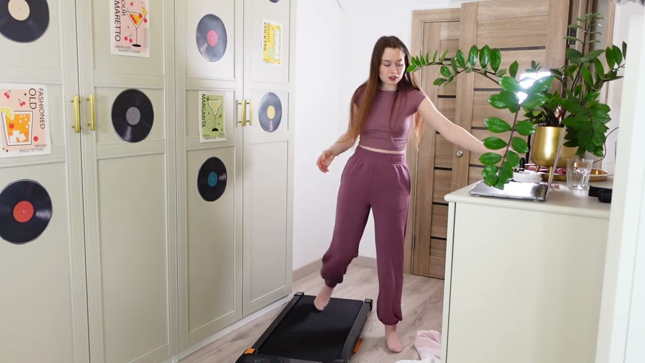I Almost Fell Off in This One 😳 Treadmill Try-On Haul with Laury