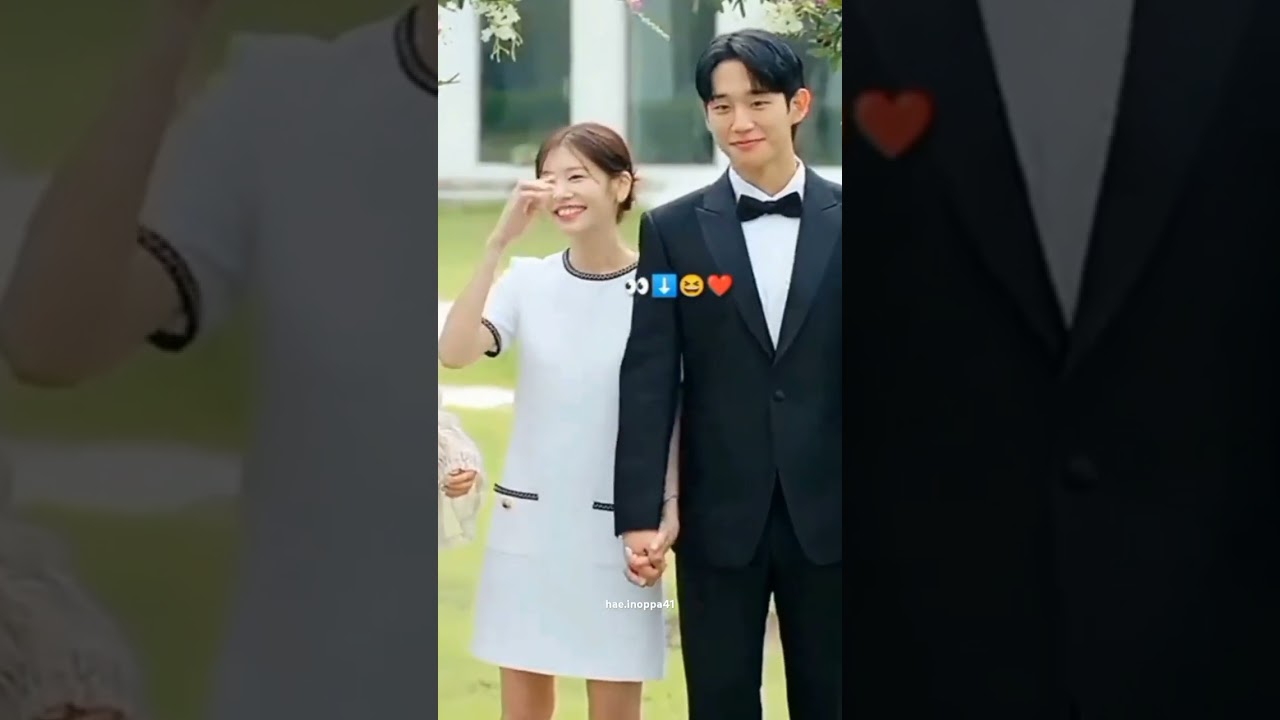 I guess Somin has no intention of letting go of Haein's hand😂#junghaein#jungsomin#youtubeshorts#fyp