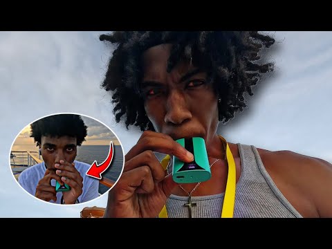 I HIT BLINKERS ON A BOAT WITH SUBSCRIBERS PART 1…