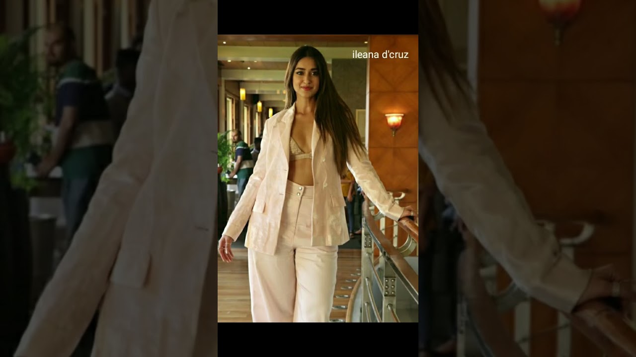 Ileana D'CRUZ #ileana #hotlook #ileanadcruz #bollywood #love #fashion