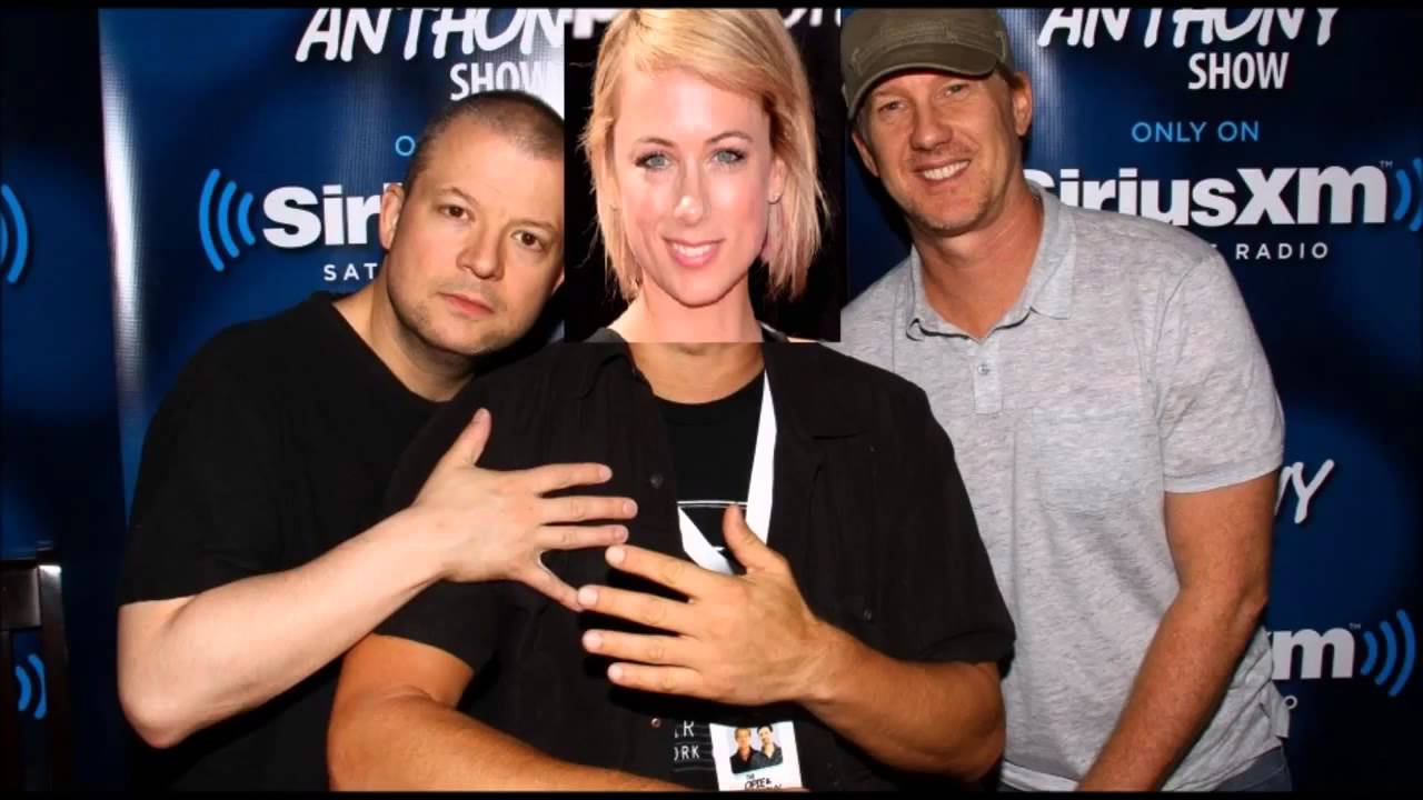 Iliza Shlesinger - Girl's Night (Stand up Comedy)