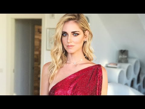 Incidente hot per Chiara Ferragni alla Milano fashion week