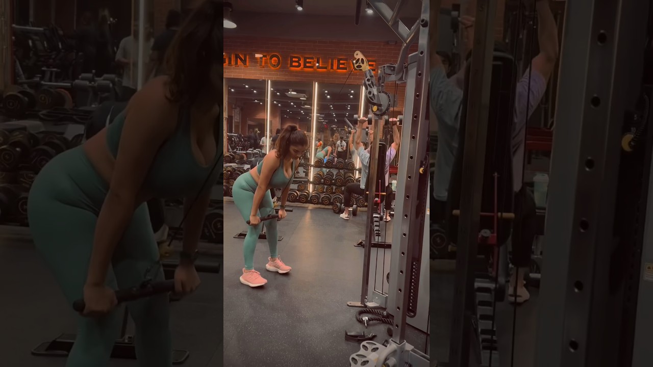 indian curvy figure actress anveshi jain workout #anveshijain #workout