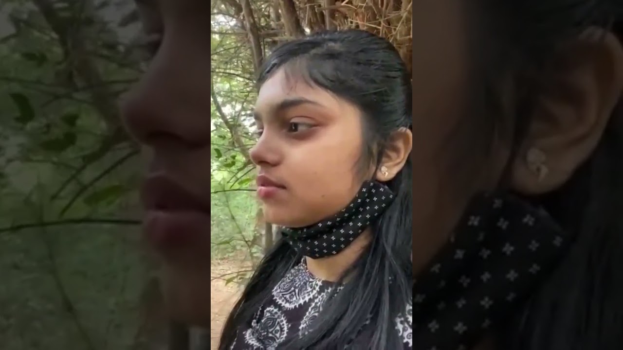 Indian Desi GirlFriend kissing her boyfriend#trendingshorts #nocopyright #viralvideo #trendingvideo