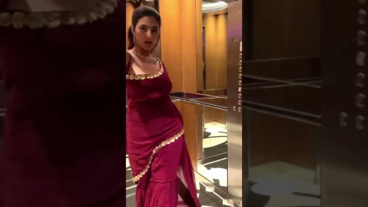 Indian Drama Serial Actress dance in Lift