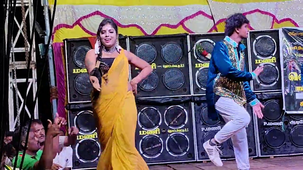 Instagram Queen Jaya Hot 🔥🔥🔥 Dance #dance #aadalpaadal #villagedancevideo #villagedancer #2024dance