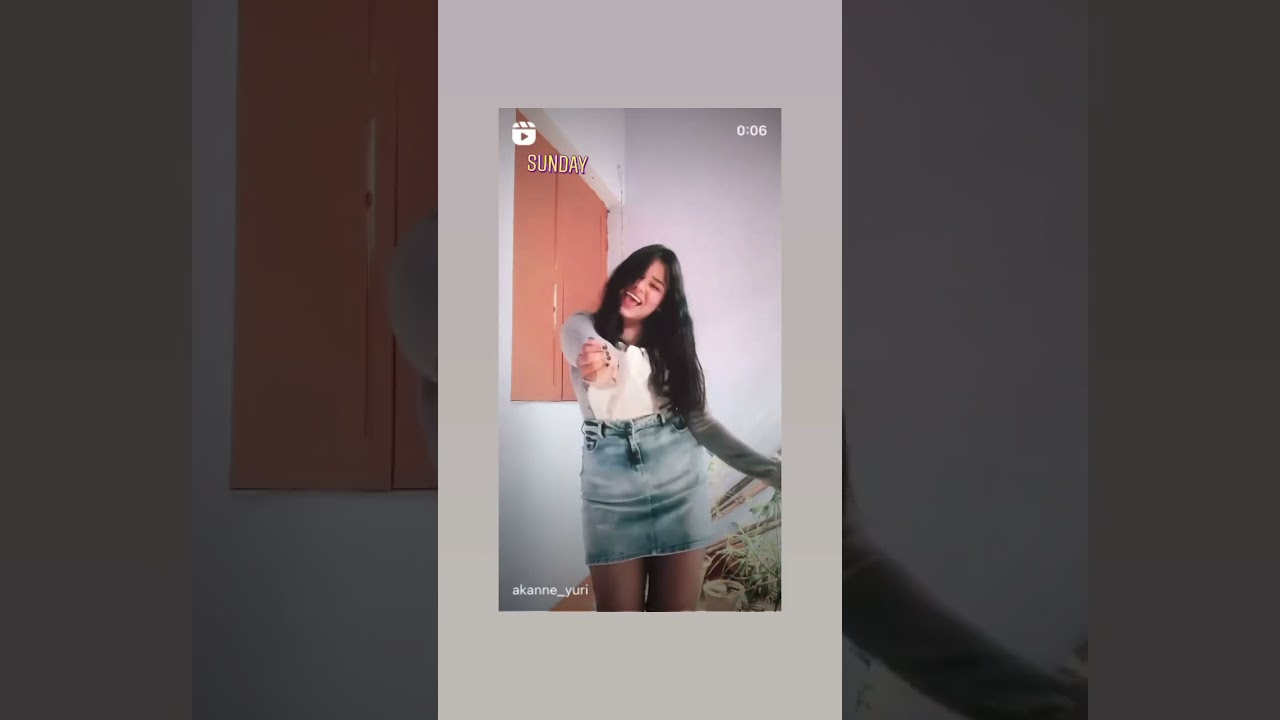Instagram reels| short video| look cute in a wink