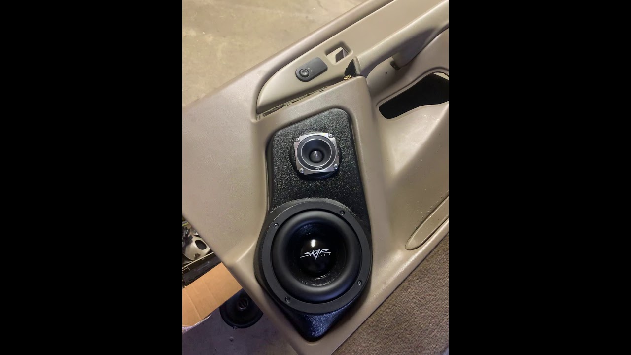 Installing door pods