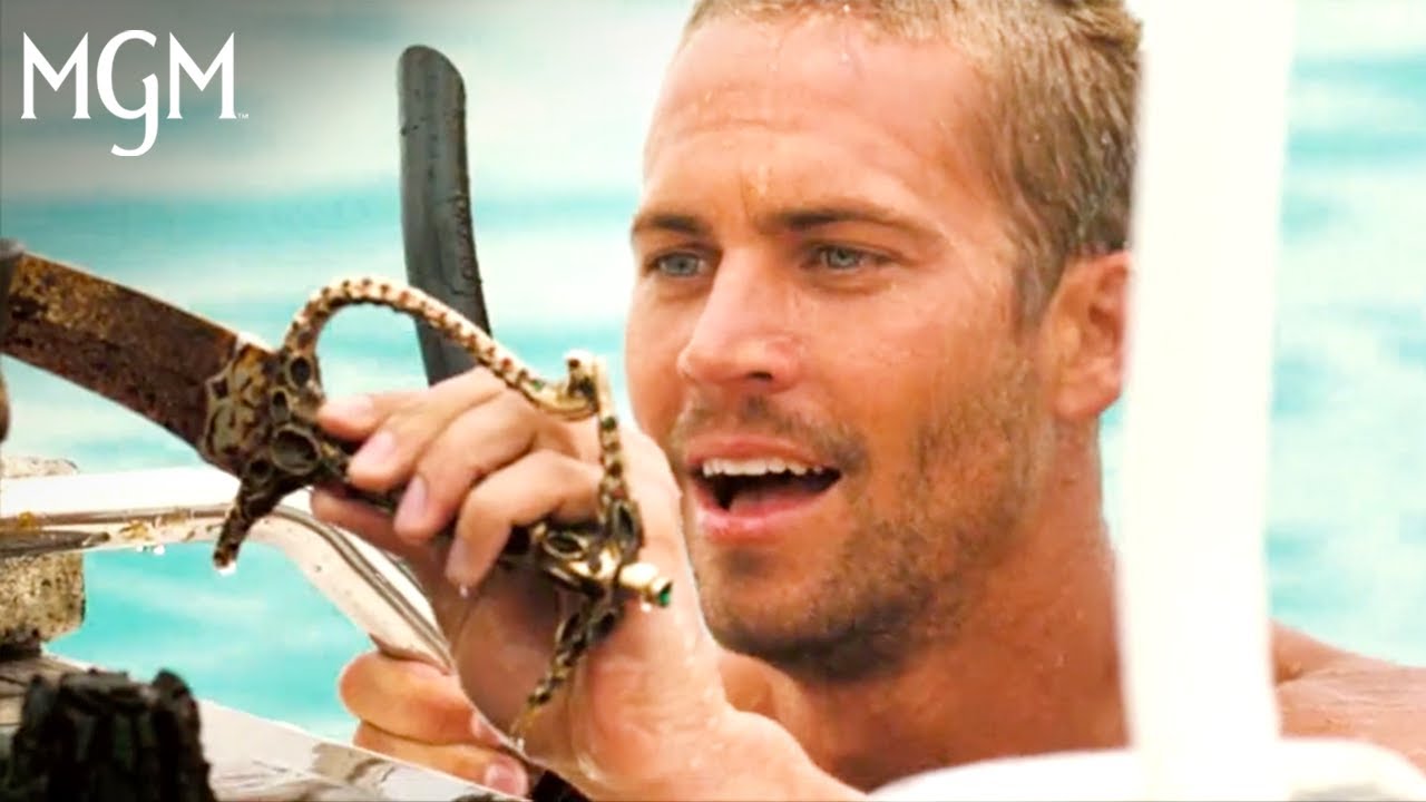 INTO THE BLUE (2005) | Jared Discovers A Crashed Plane | MGM
