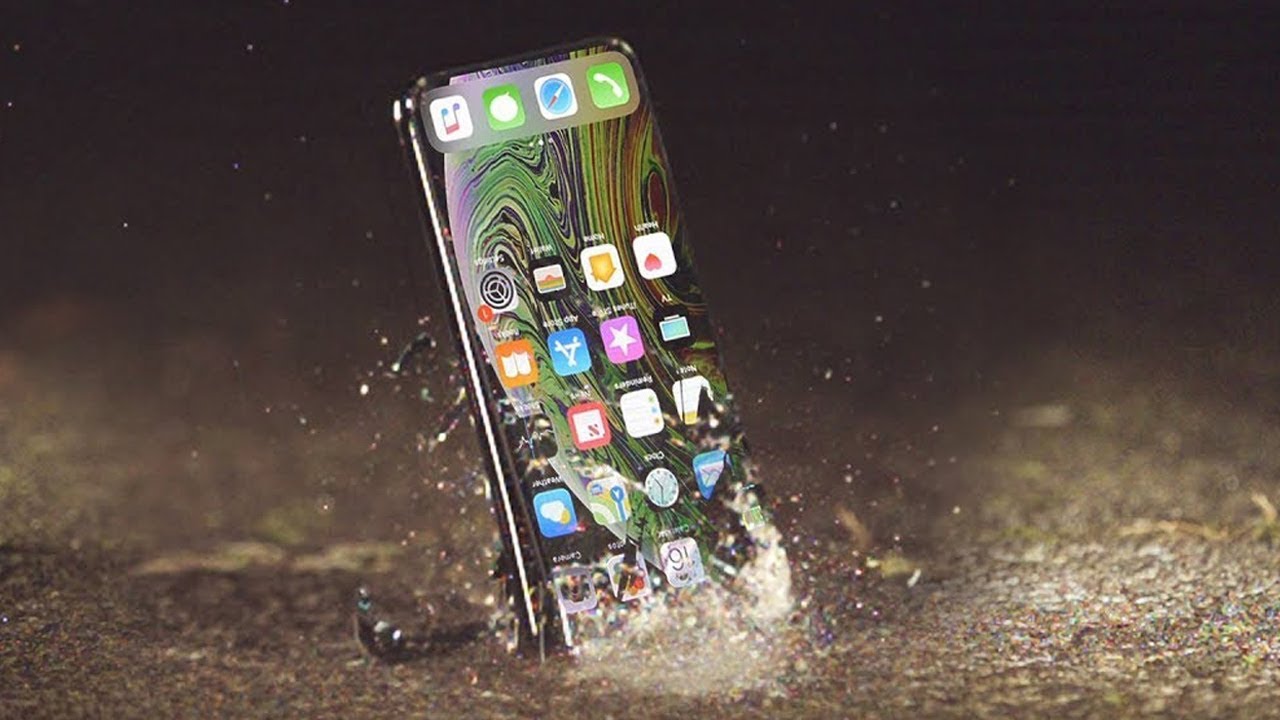 iPhone XS Drop Test