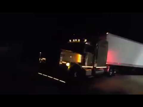 Irlanda sanchez trailera... Asi le hablo a mi camion.. Y no estoy loca.. Es mi amigo