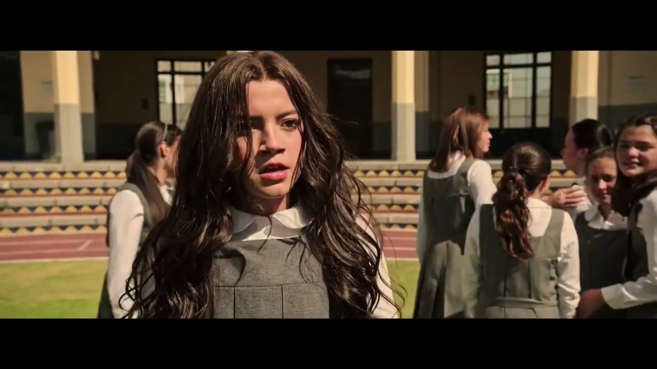 Isabela Moner fight scene from Sicario : Day of the Soldado