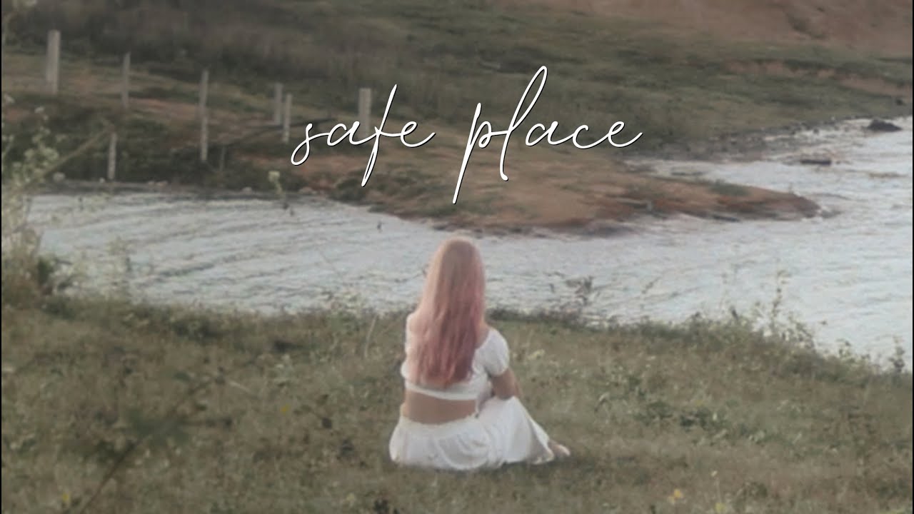 ischi - Safe Place (Official Lyric Video)