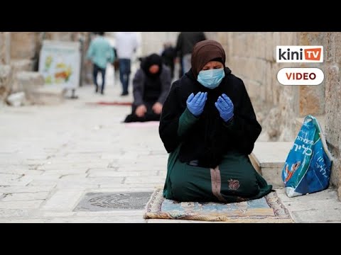 Islam's holiest sites emptied by coronavirus crisis as Ramadan begins