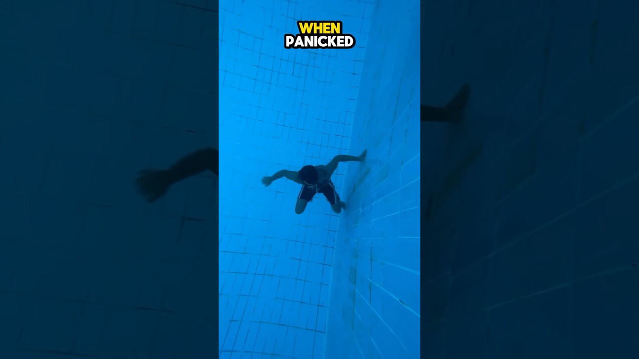 It won't be easy when you panicked 😱🤦‍♂️#shorts #swimming