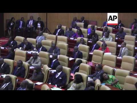 Italian PM speaks in Ghanian parliament